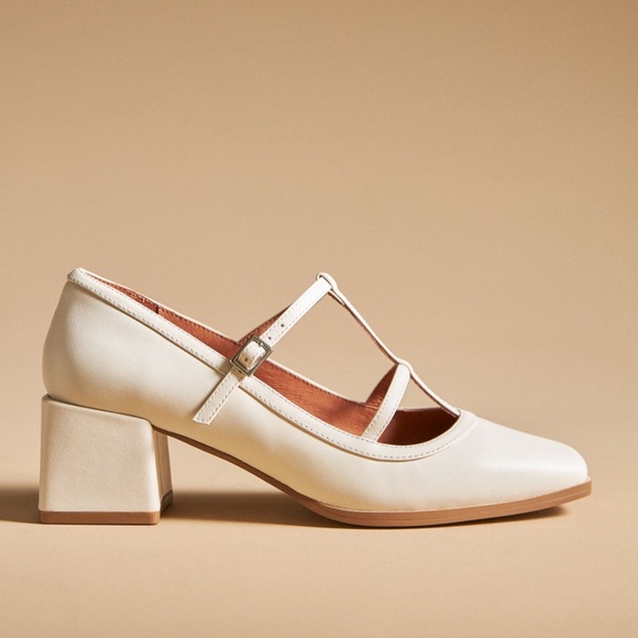 Intentionally Blank Moni Heels - Picture 2 of 3